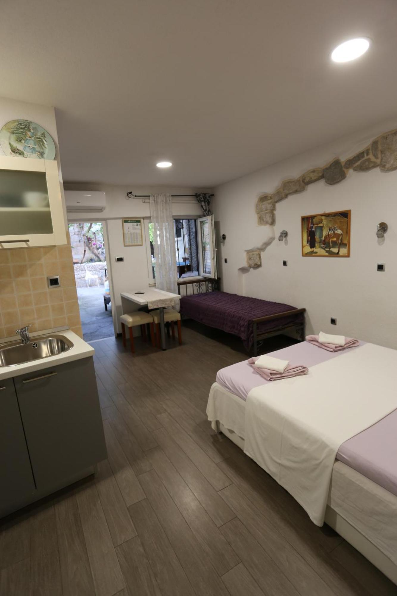 Apartments Nikolla Spalato Esterno foto