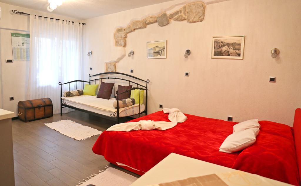 Apartments Nikolla Spalato Esterno foto